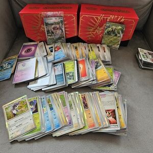 Pokemon Set 14 big lot!!